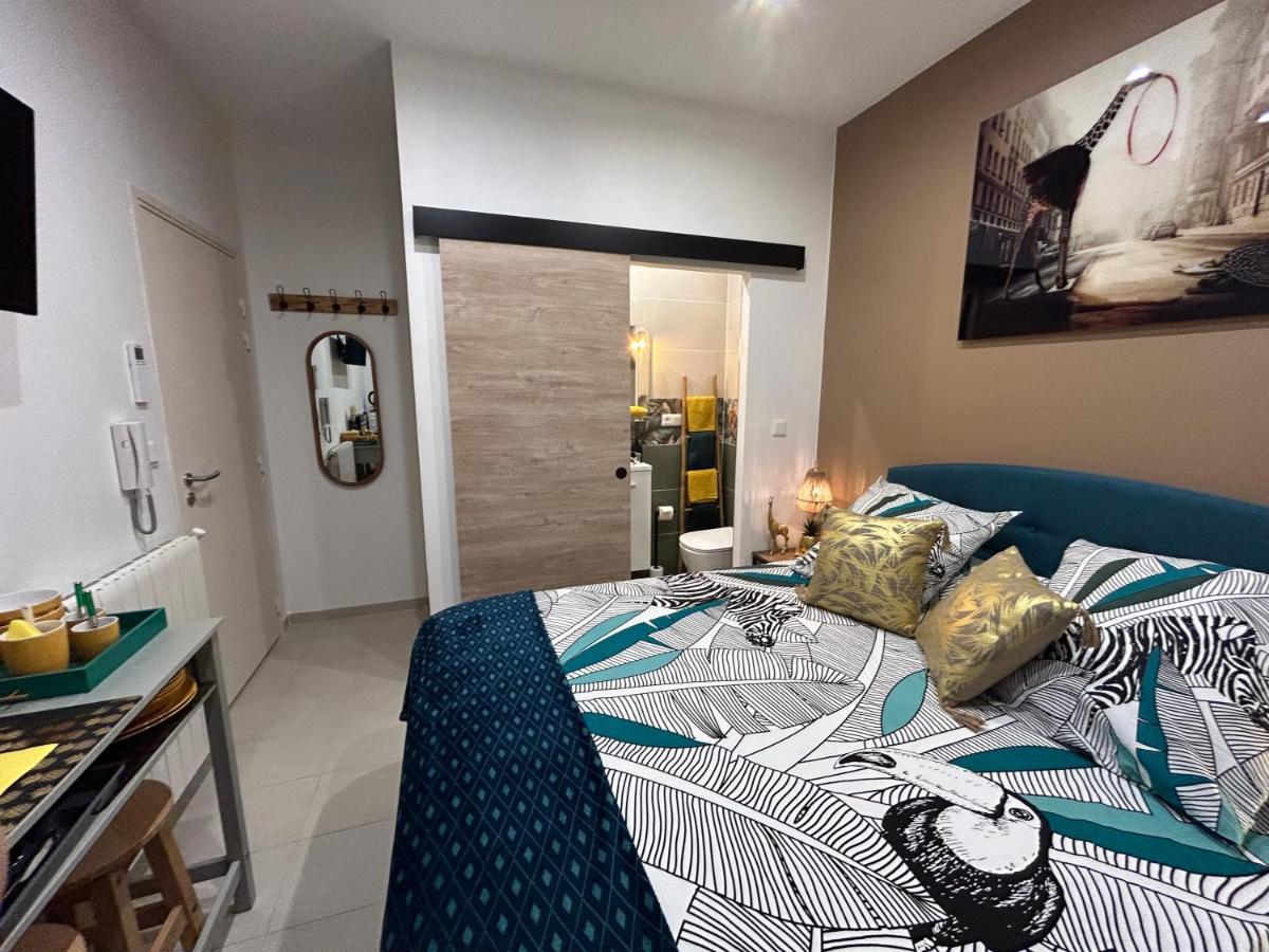 Bed and Breakfast La Maddyson Нарбонна Экстерьер фото